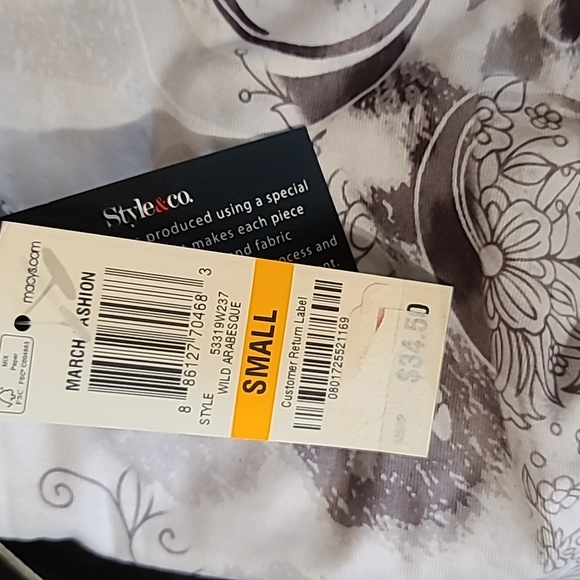 NWT Style & Co Flutter Sleeve Top - Picture 6 of 6